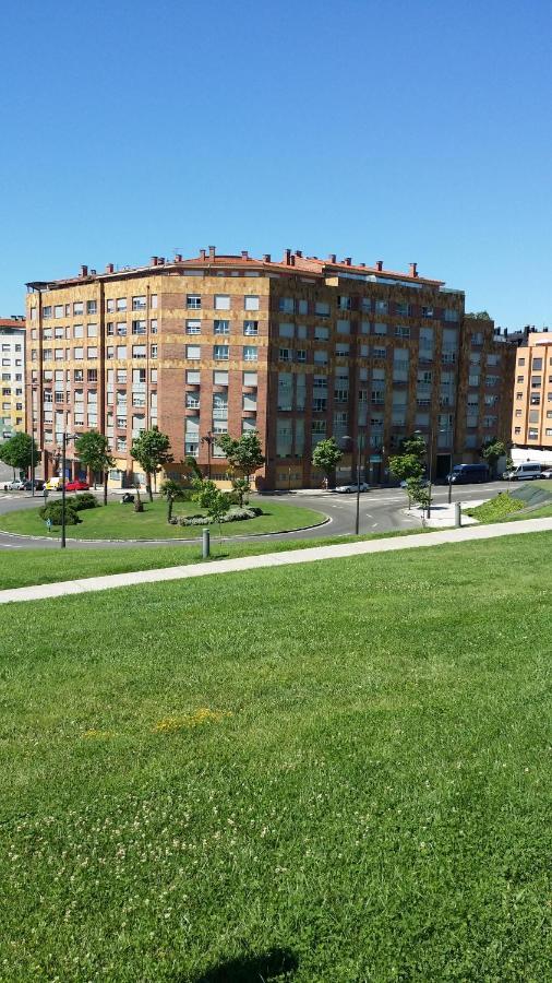 Apartamentos Chevere Rojo-Huca Овьедо Экстерьер фото