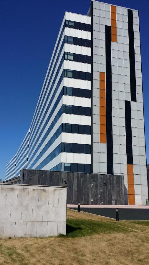 Apartamentos Chevere Rojo-Huca Овьедо Экстерьер фото