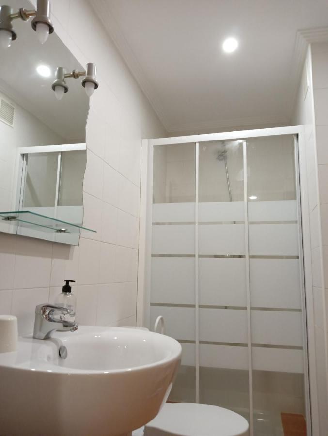Apartamentos Chevere Rojo-Huca Овьедо Экстерьер фото