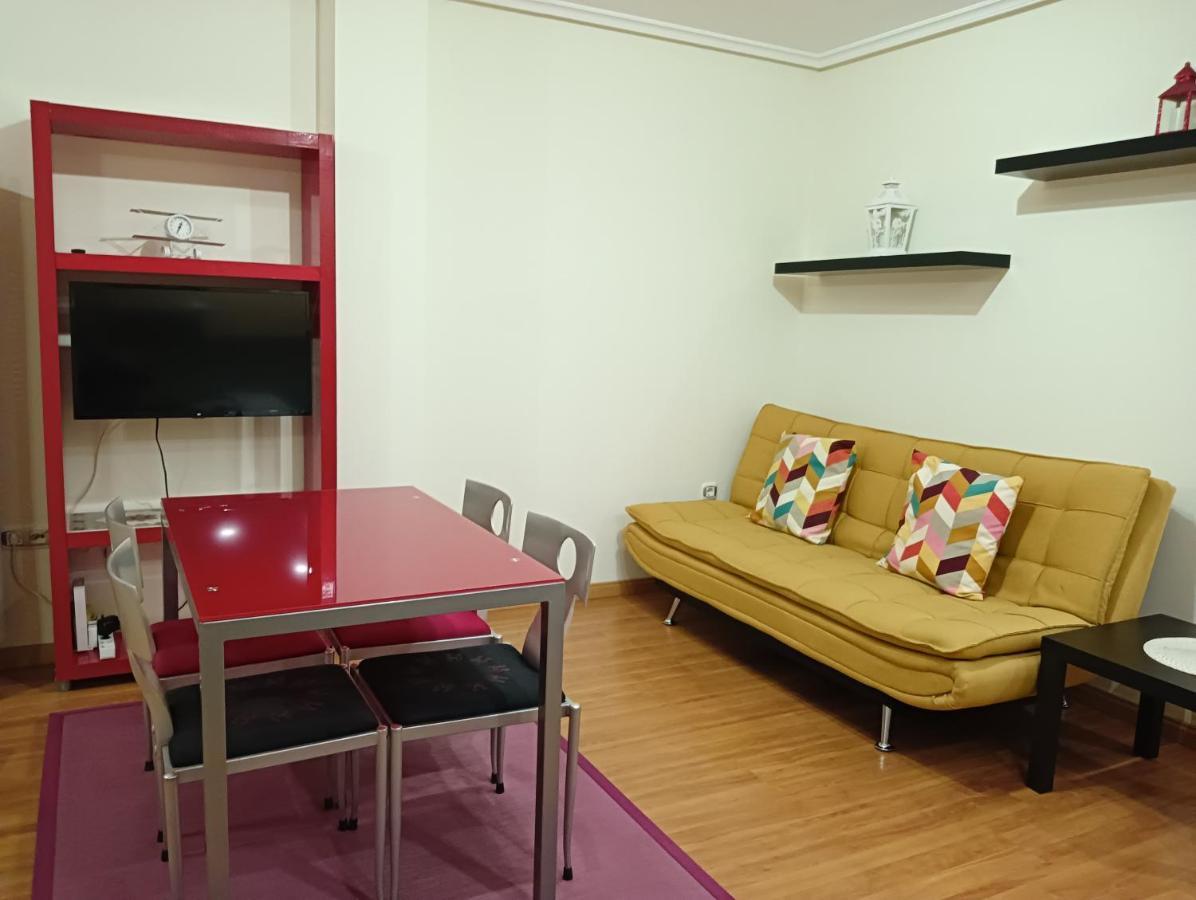 Apartamentos Chevere Rojo-Huca Овьедо Экстерьер фото