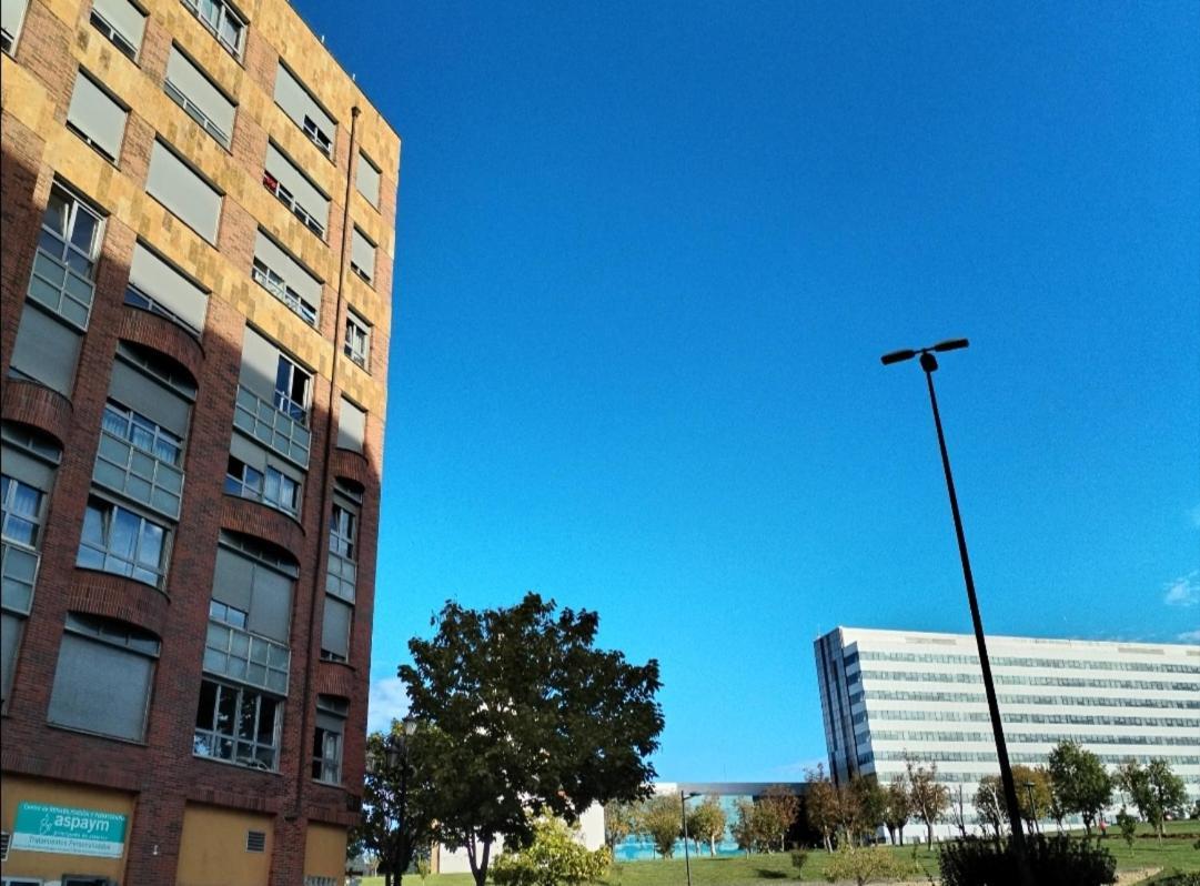 Apartamentos Chevere Rojo-Huca Овьедо Экстерьер фото